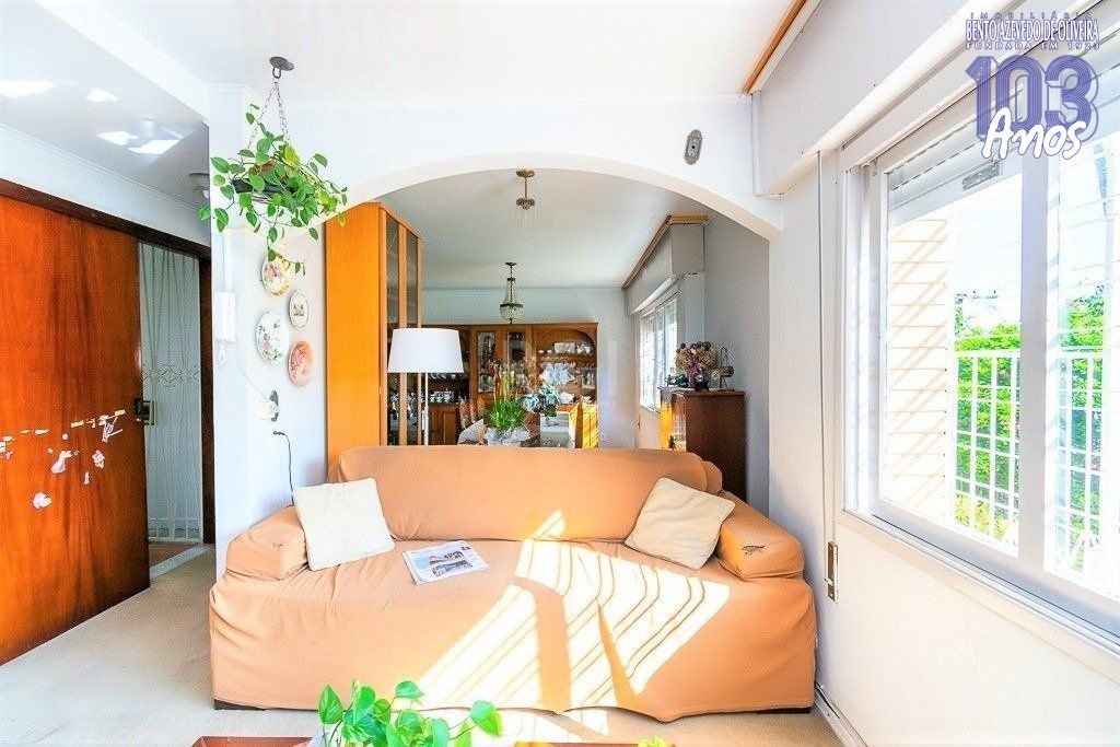 Casa, 4 quartos, 215 m² - Foto 1
