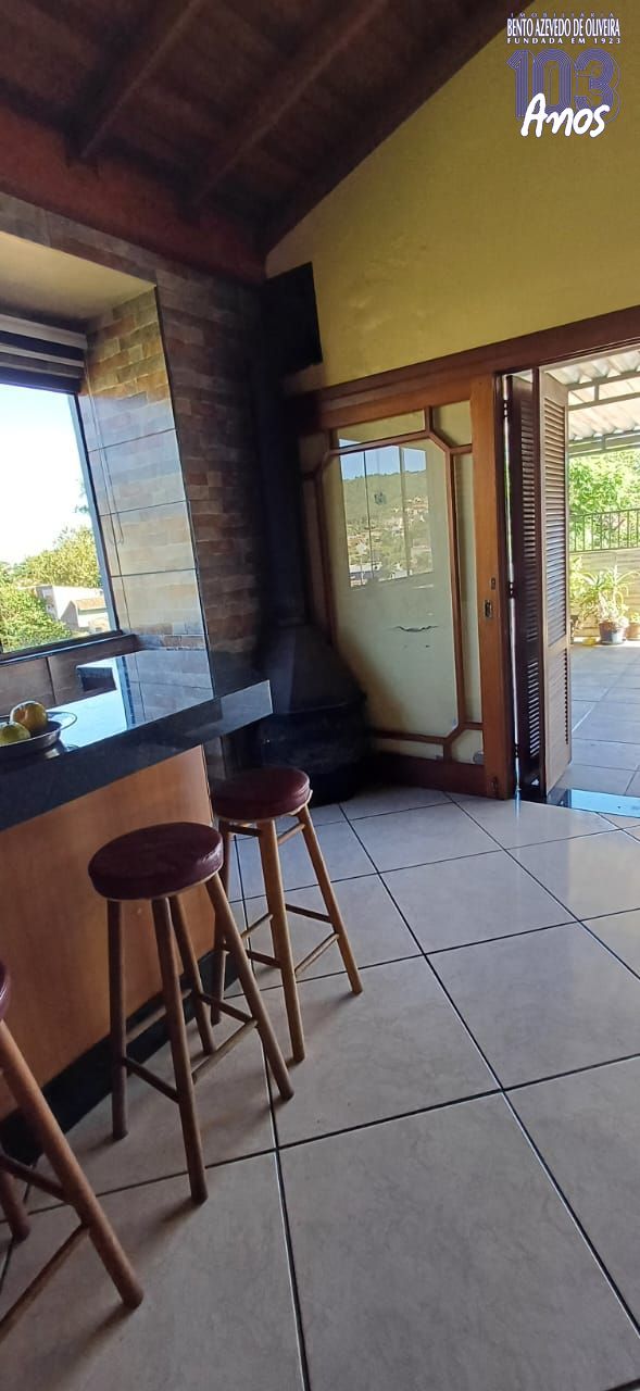 Cobertura, 3 quartos, 210 m² - Foto 2