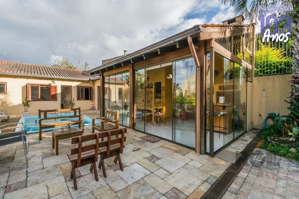 Casa, 4 quartos, 279 m² - Foto 1