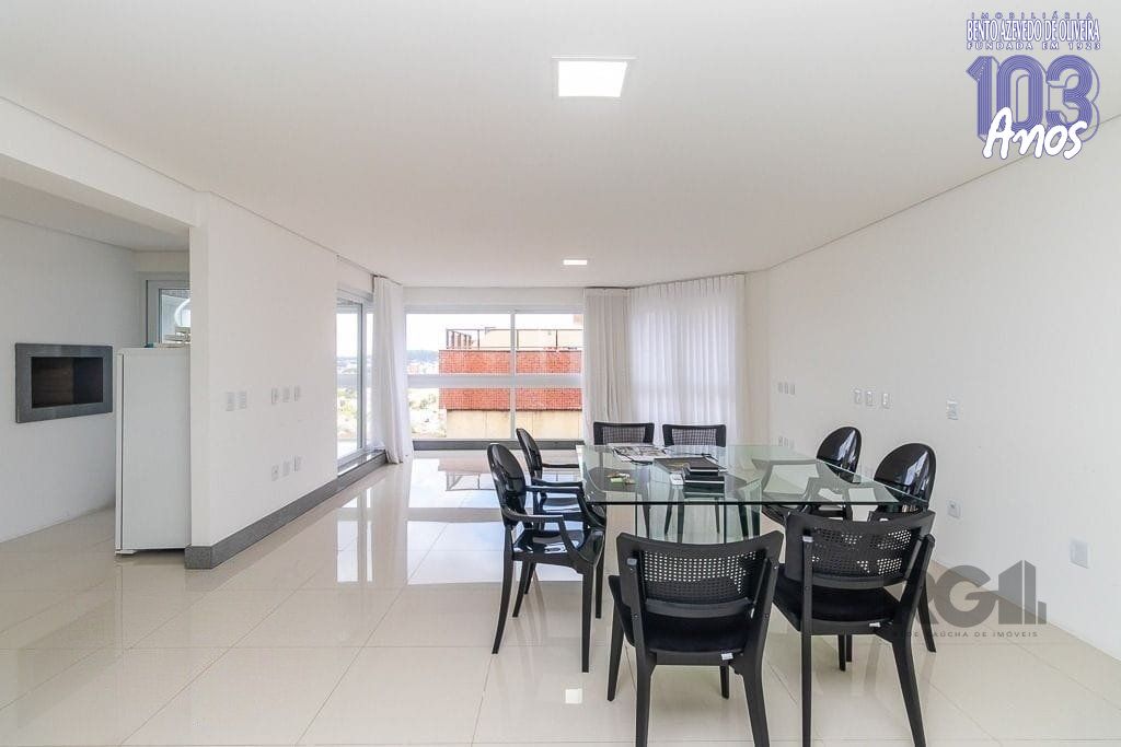 Cobertura, 3 quartos, 238 m² - Foto 2