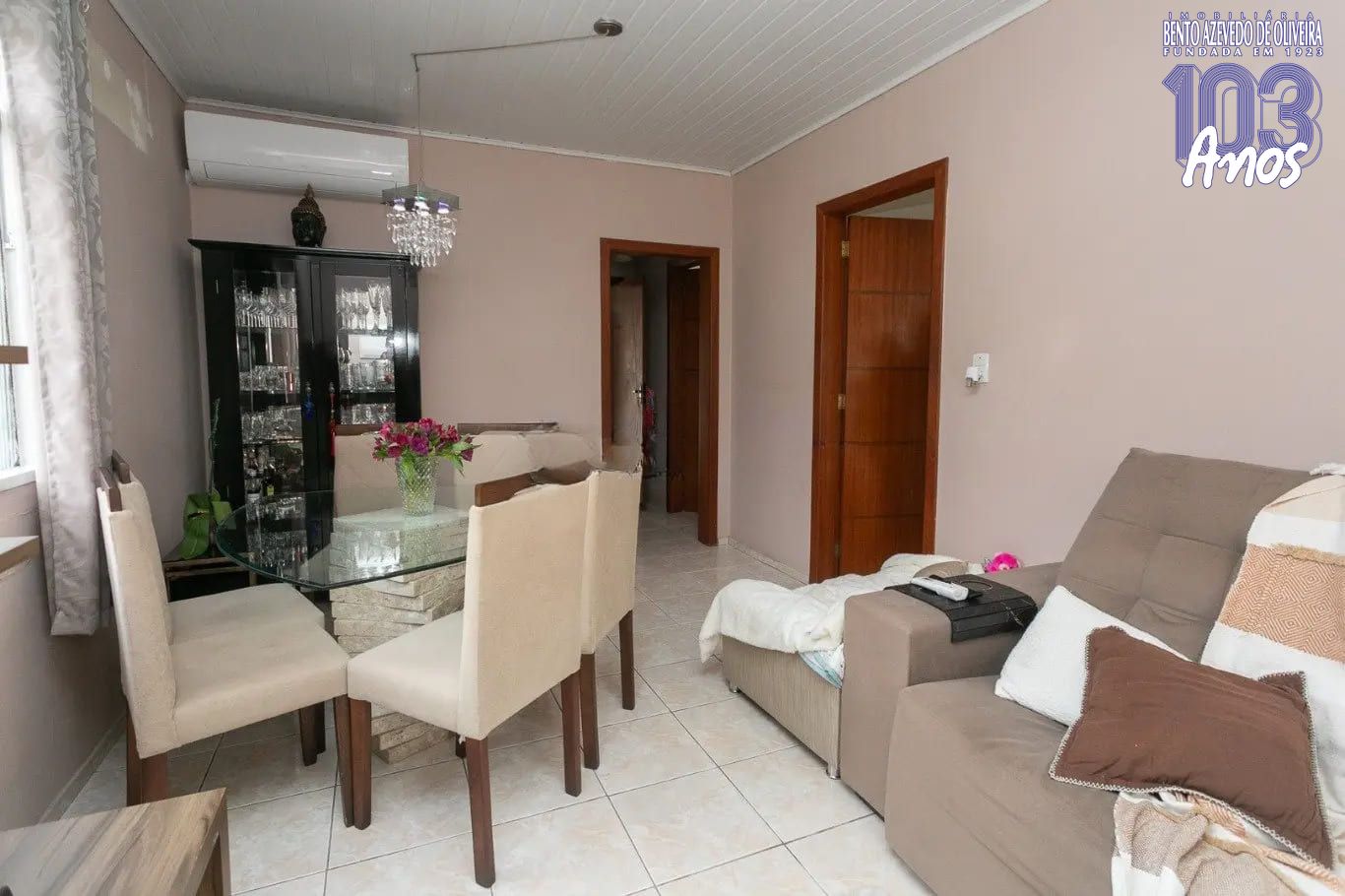 Casa, 2 quartos, 109 m² - Foto 1