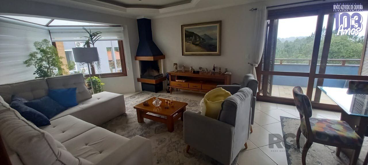 Sobrado, 3 quartos, 253 m² - Foto 1