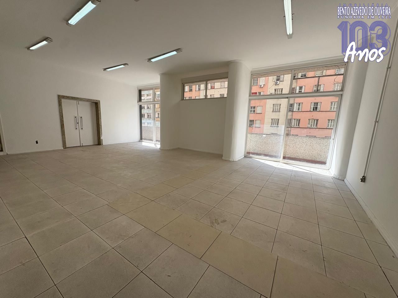 Sala-Conjunto, 822 m² - Foto 1