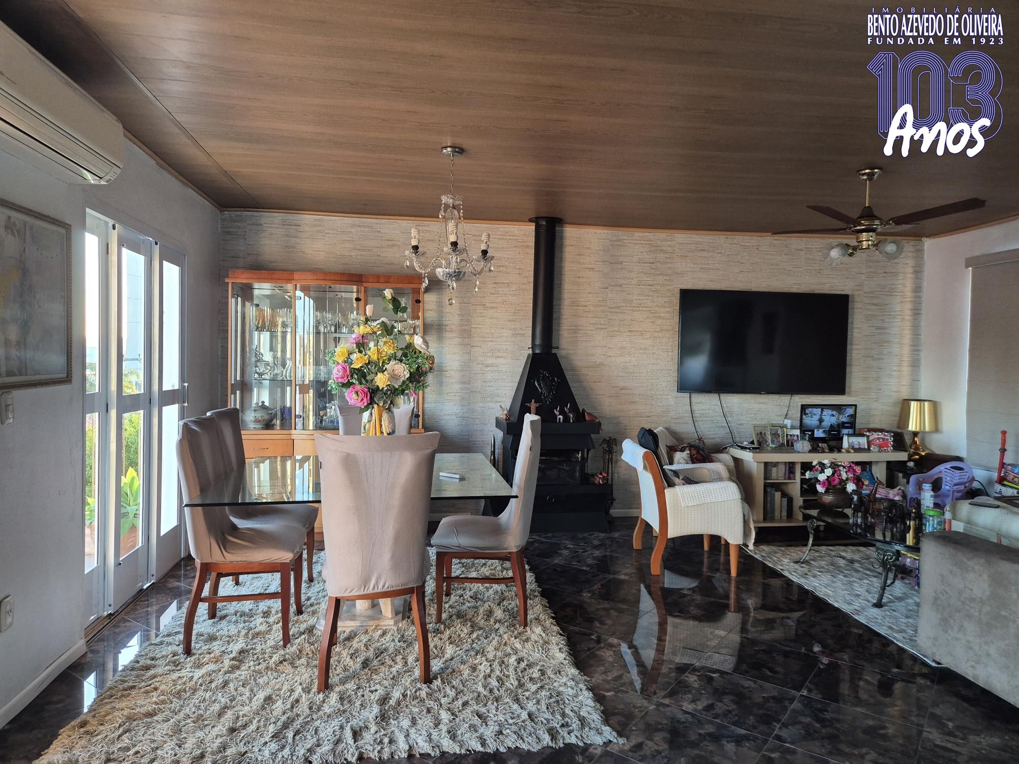 Cobertura, 3 quartos, 193 m² - Foto 1