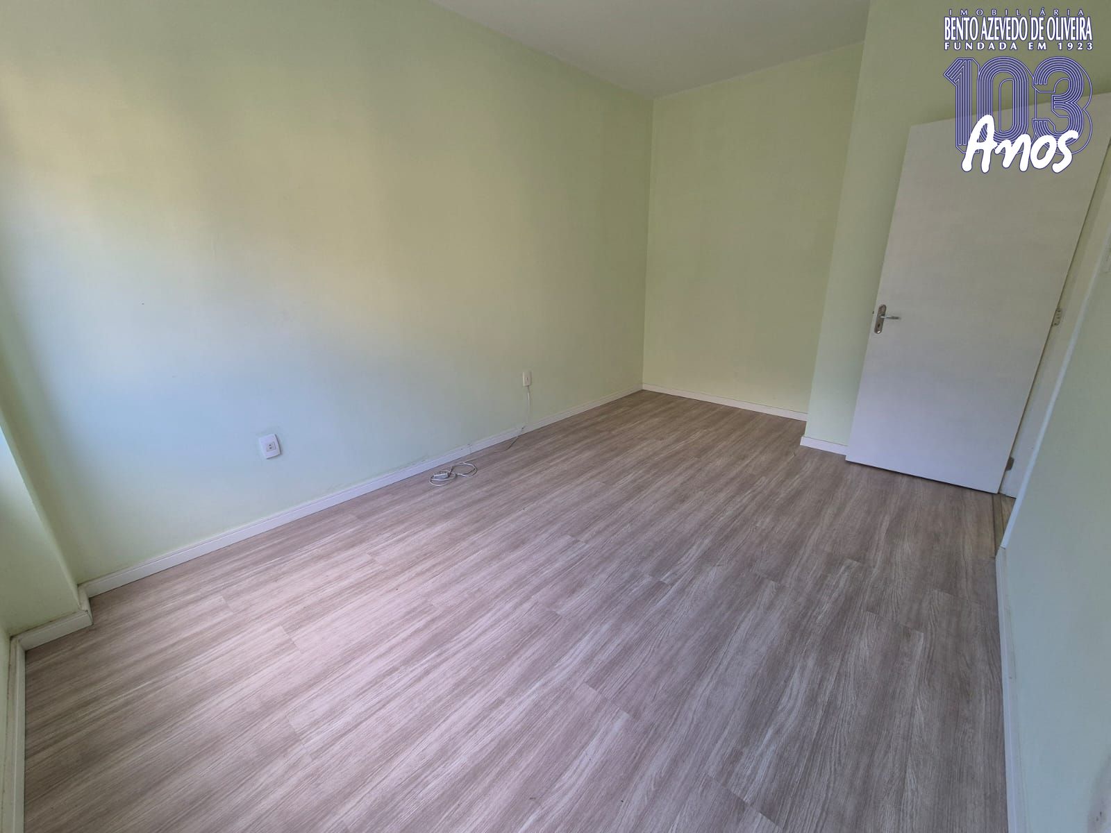 Apartamento, 3 quartos, 100 m² - Foto 1