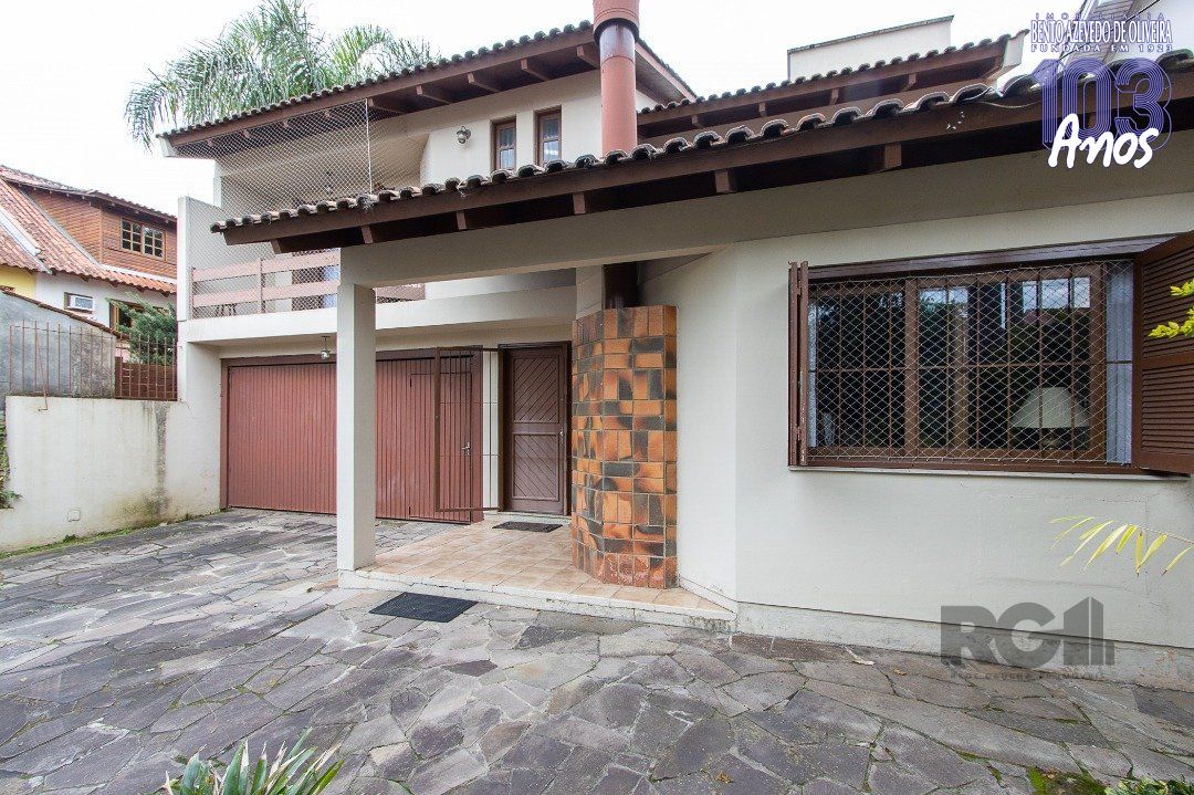 Casa, 3 quartos, 247 m² - Foto 1