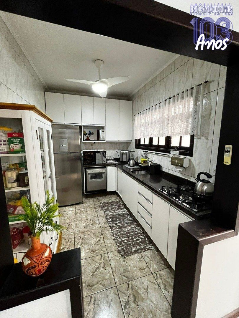 Casa, 3 quartos, 300 m² - Foto 10