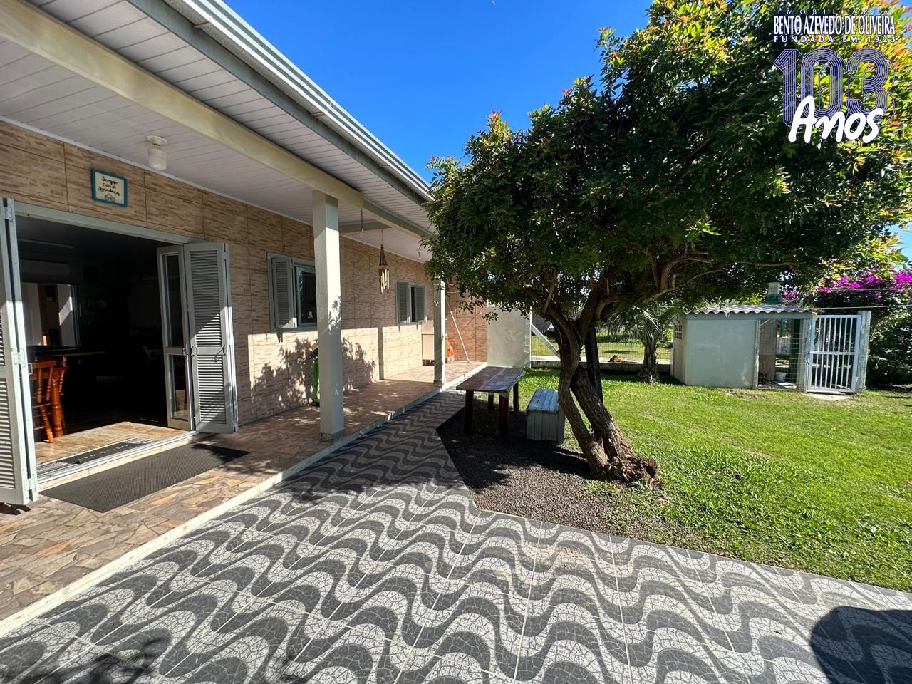 Casa, 4 quartos, 130 m² - Foto 1