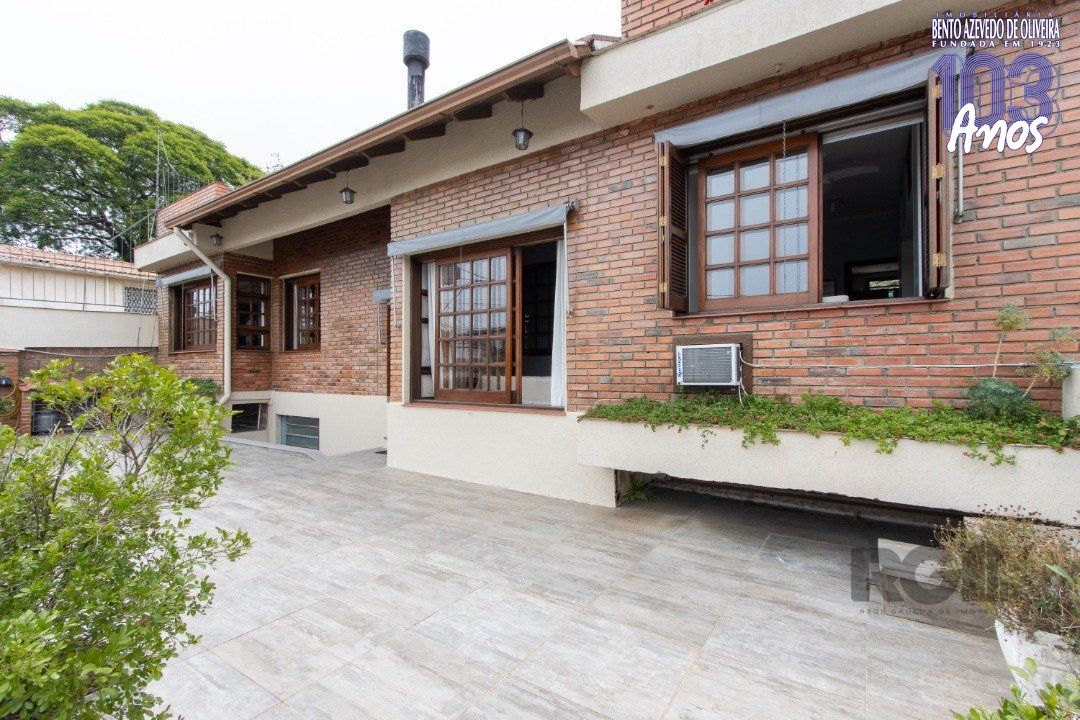 Casa, 3 quartos, 222 m² - Foto 2
