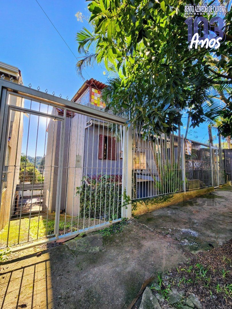 Casa, 4 quartos, 280 m² - Foto 1