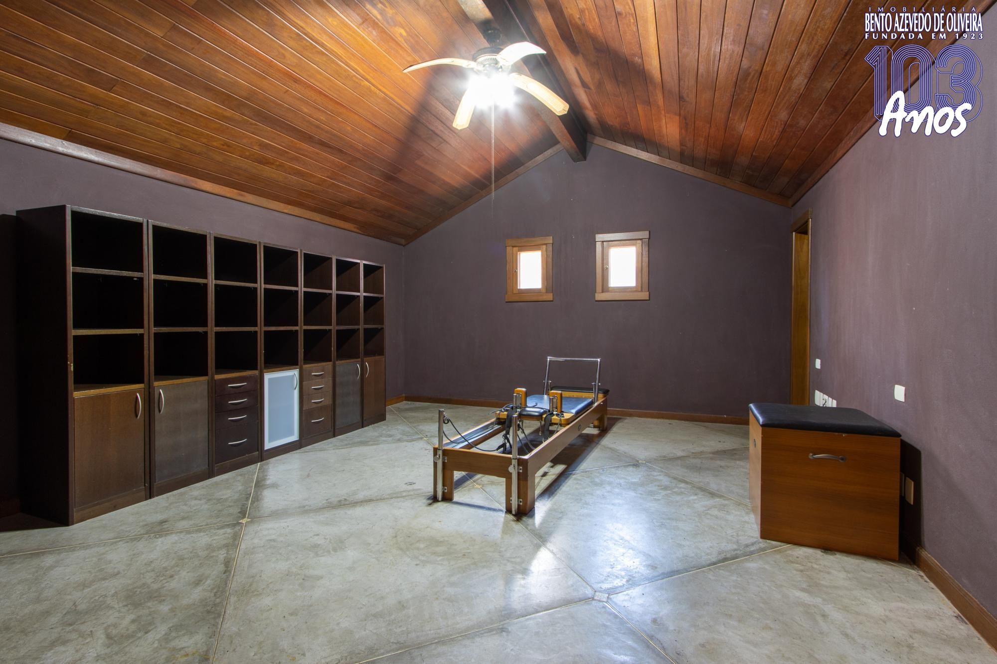Sala de cinema ou studio pilates