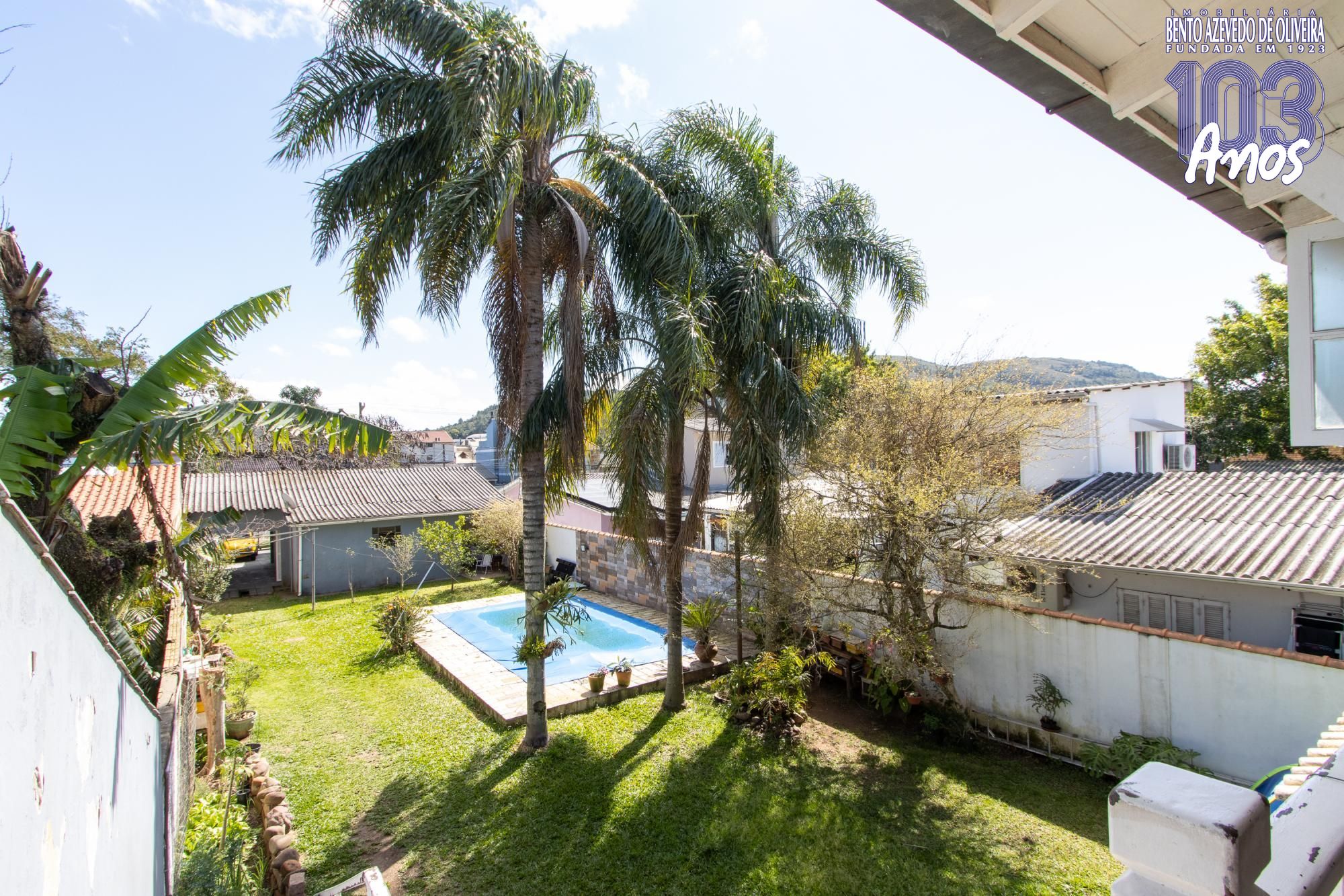 Casa, 4 quartos, 250 m² - Foto 1