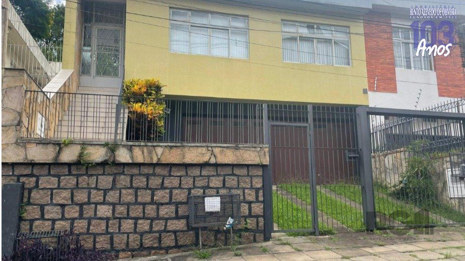 Casa, 4 quartos, 272 m² - Foto 1