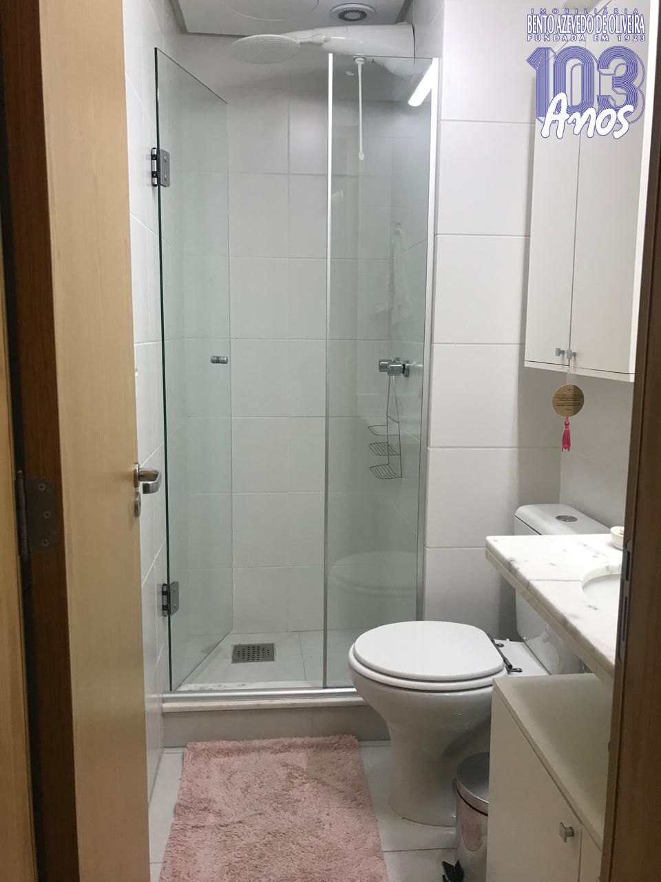 BANHEIRO-COM-BOX-DE-VIDRO