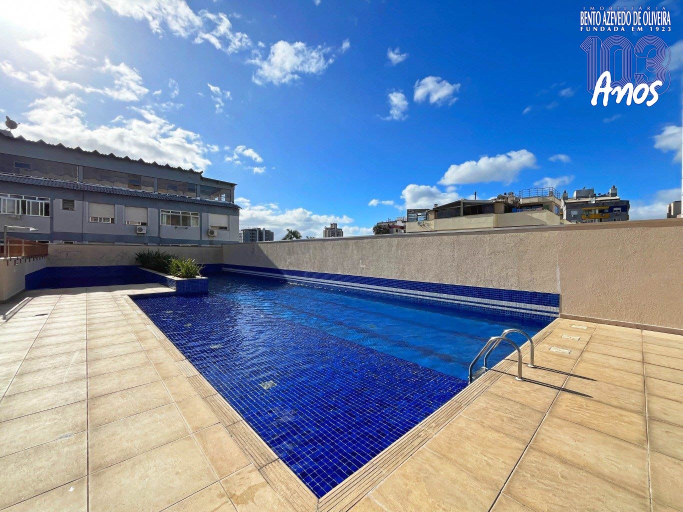 PISCINA-COM-DECK