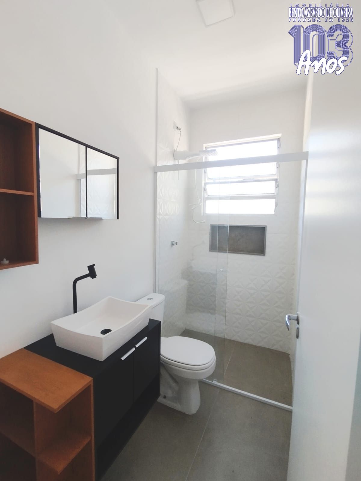 apartamento-banheiro-box