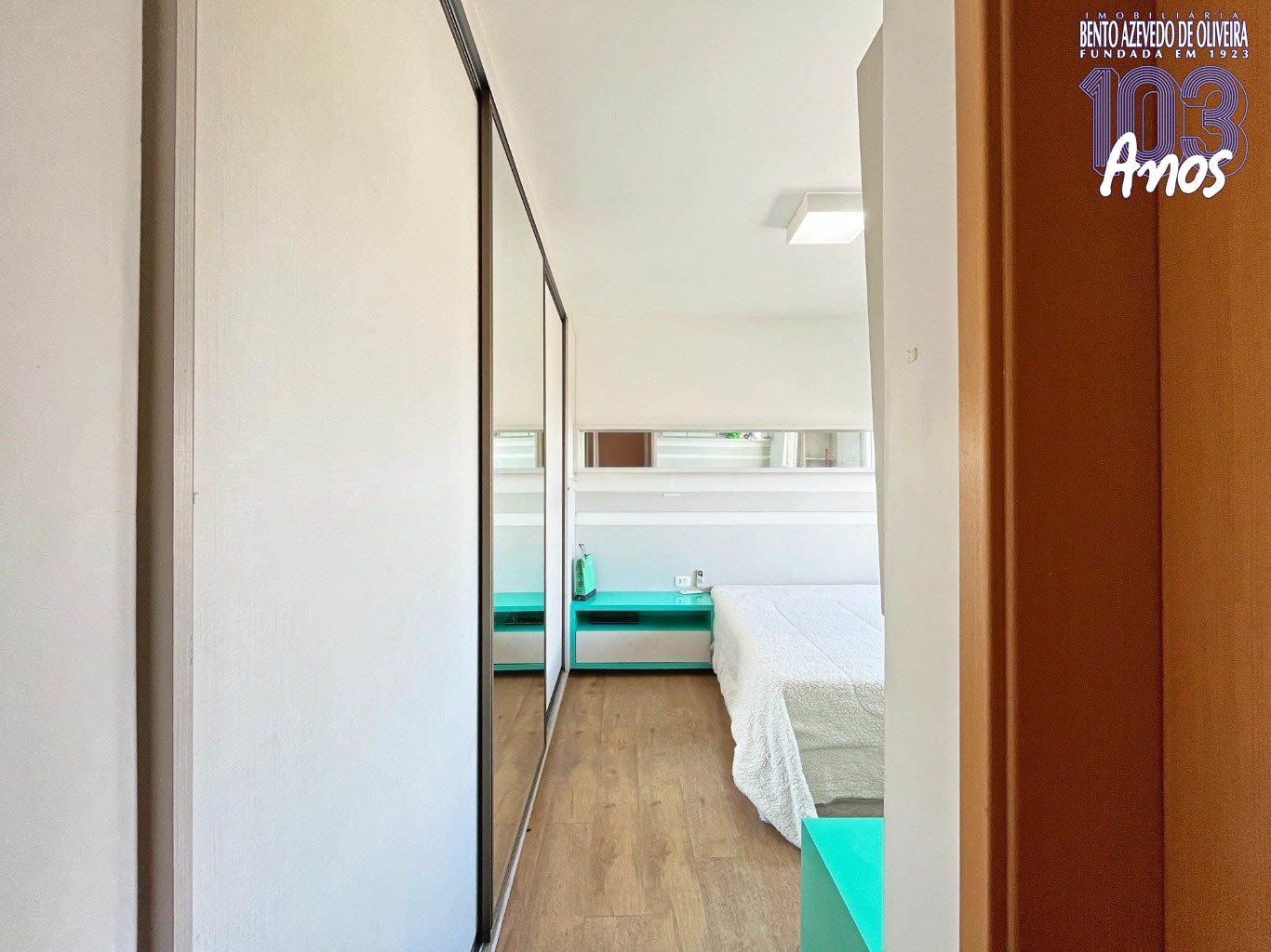 DORMITORIO-COM-ARMARIO