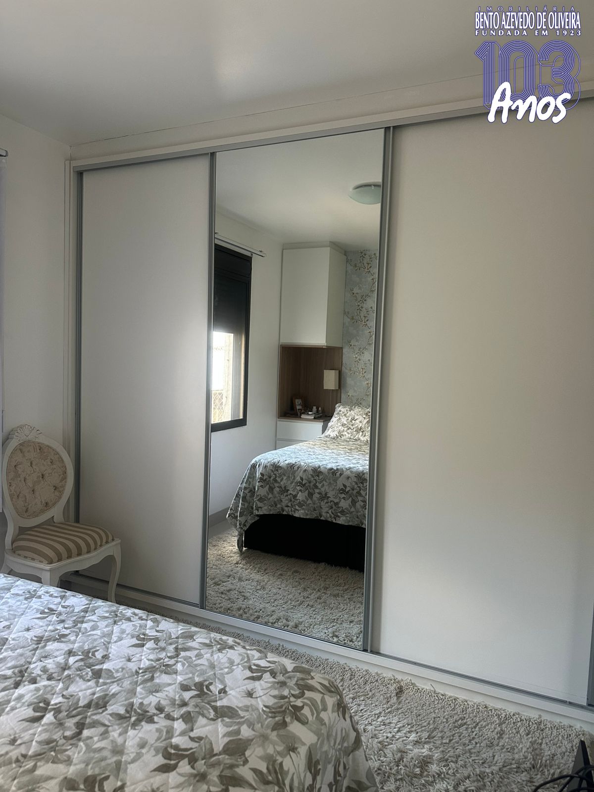 DORMITORIO-COM-ESPELHO