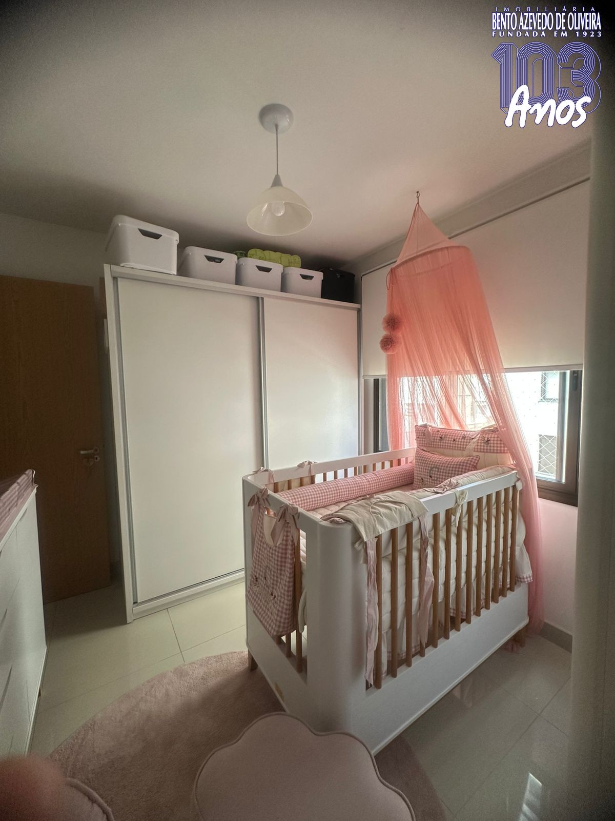 DORMITORIO-COM-GUARDA-ROUPAS