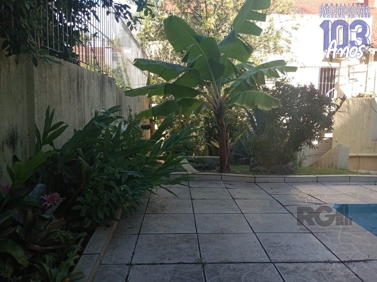 P%C3%A1tio+piscina.jpg+2025-04-10