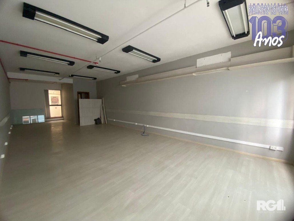 AREA-COMERCIAL-ABERTA
