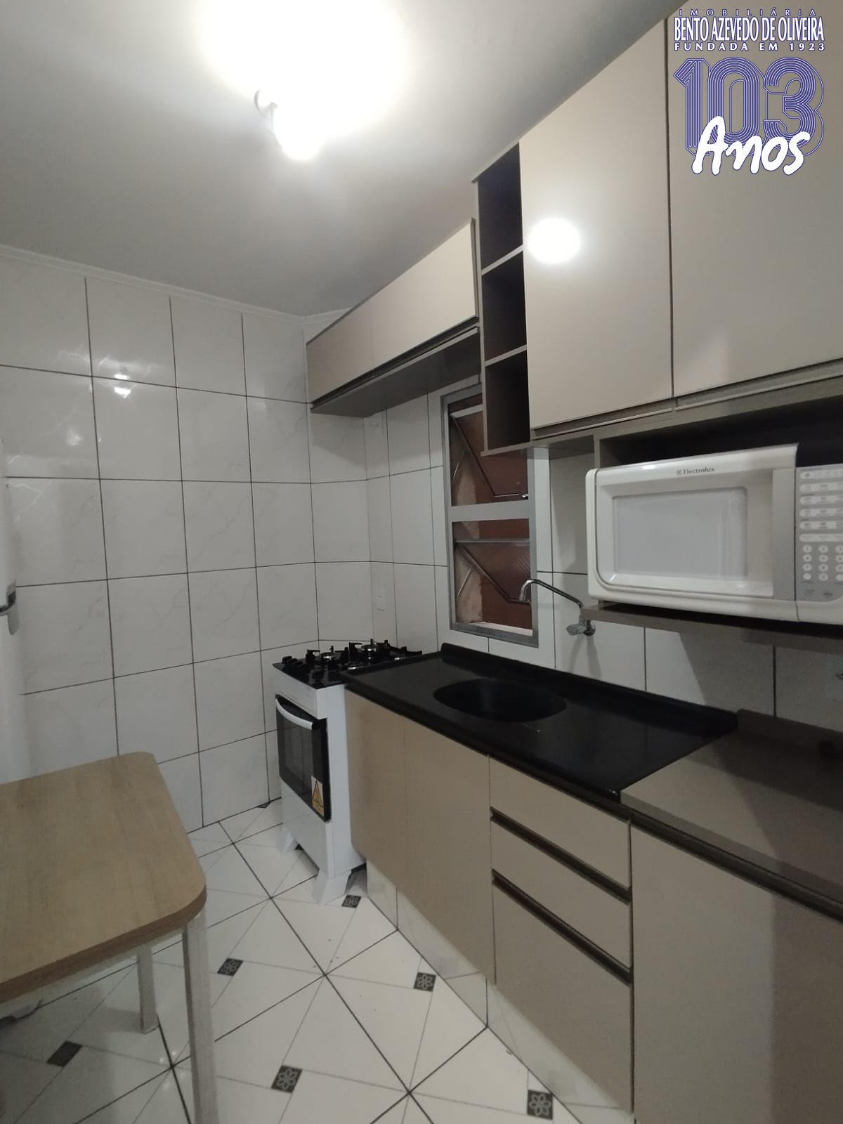 Apartamento-cozinha-mobiliada