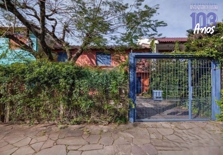 🏡 Casa Ampla à Venda | Conforto, Espaço e Qualidade de Vida em um Só Lugar  Se você está procurando uma casa ampla à venda com excelente localização, conforto e espaço para toda a família, esta é a oportunidade perfeita! Este imóvel oferece tudo o que você precisa para viver com tranquilidade e praticidade.