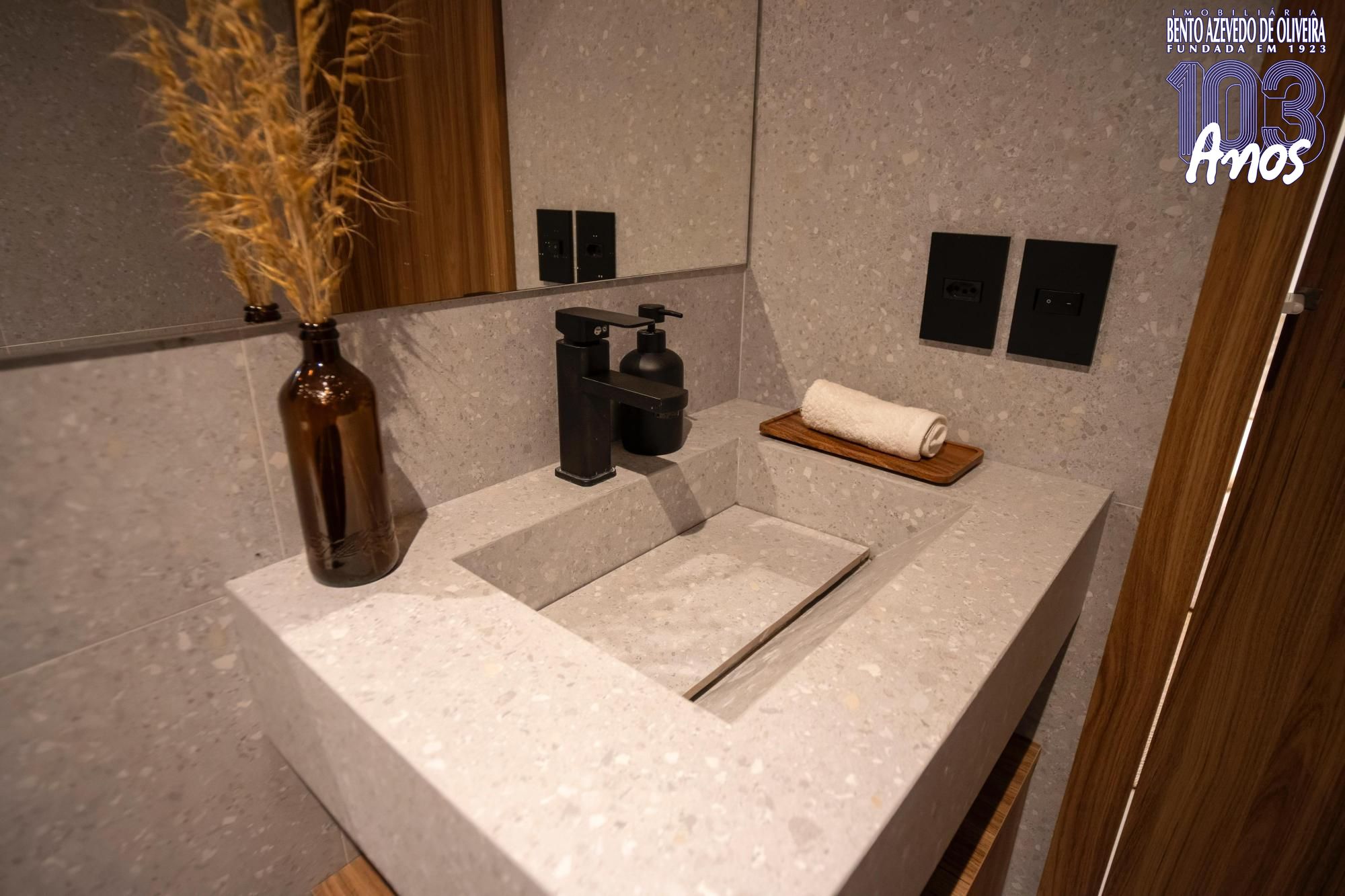 .jpg+2025-10-02