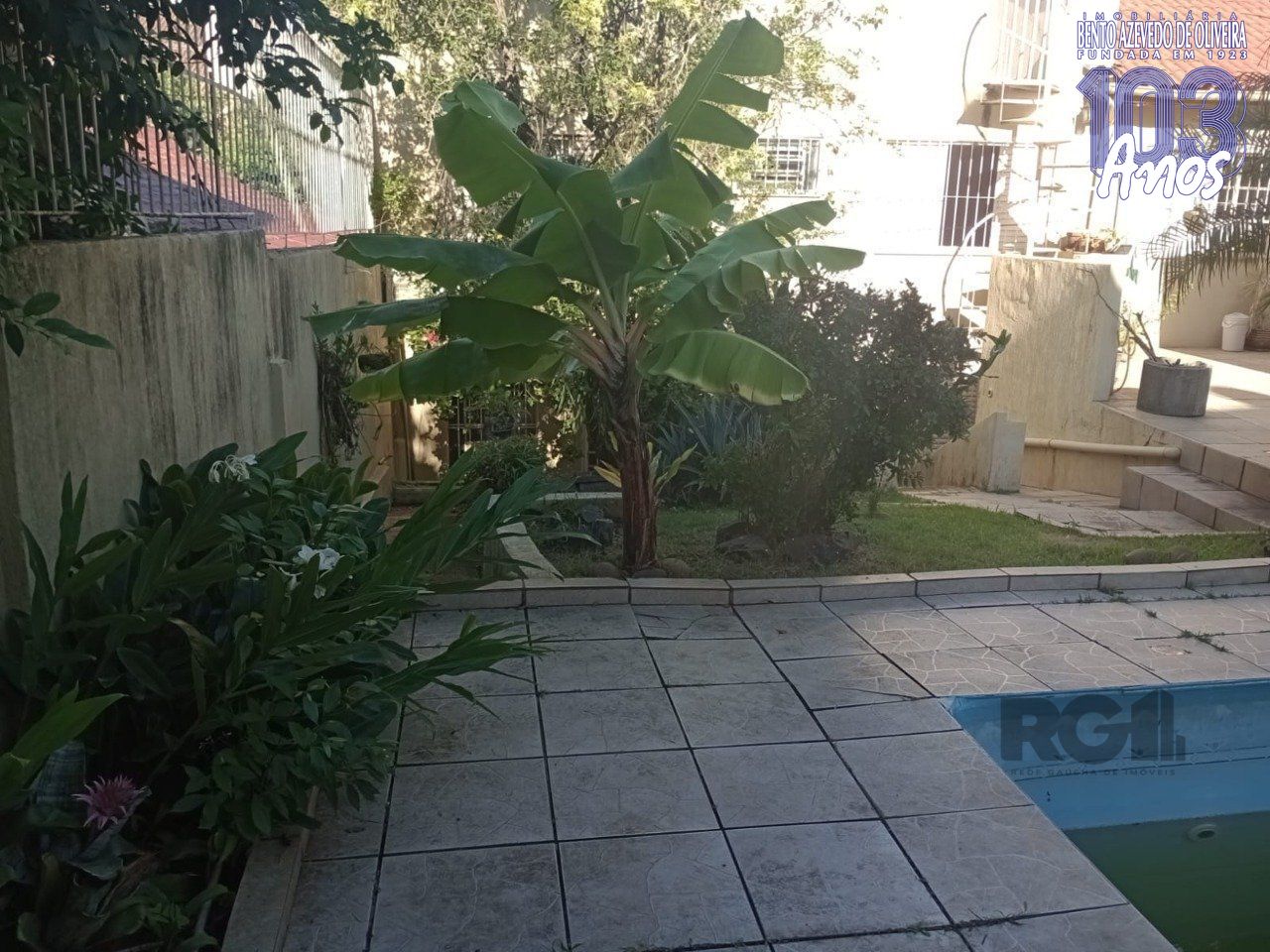 P%C3%A1tio+piscina.jpg+2025-04-10