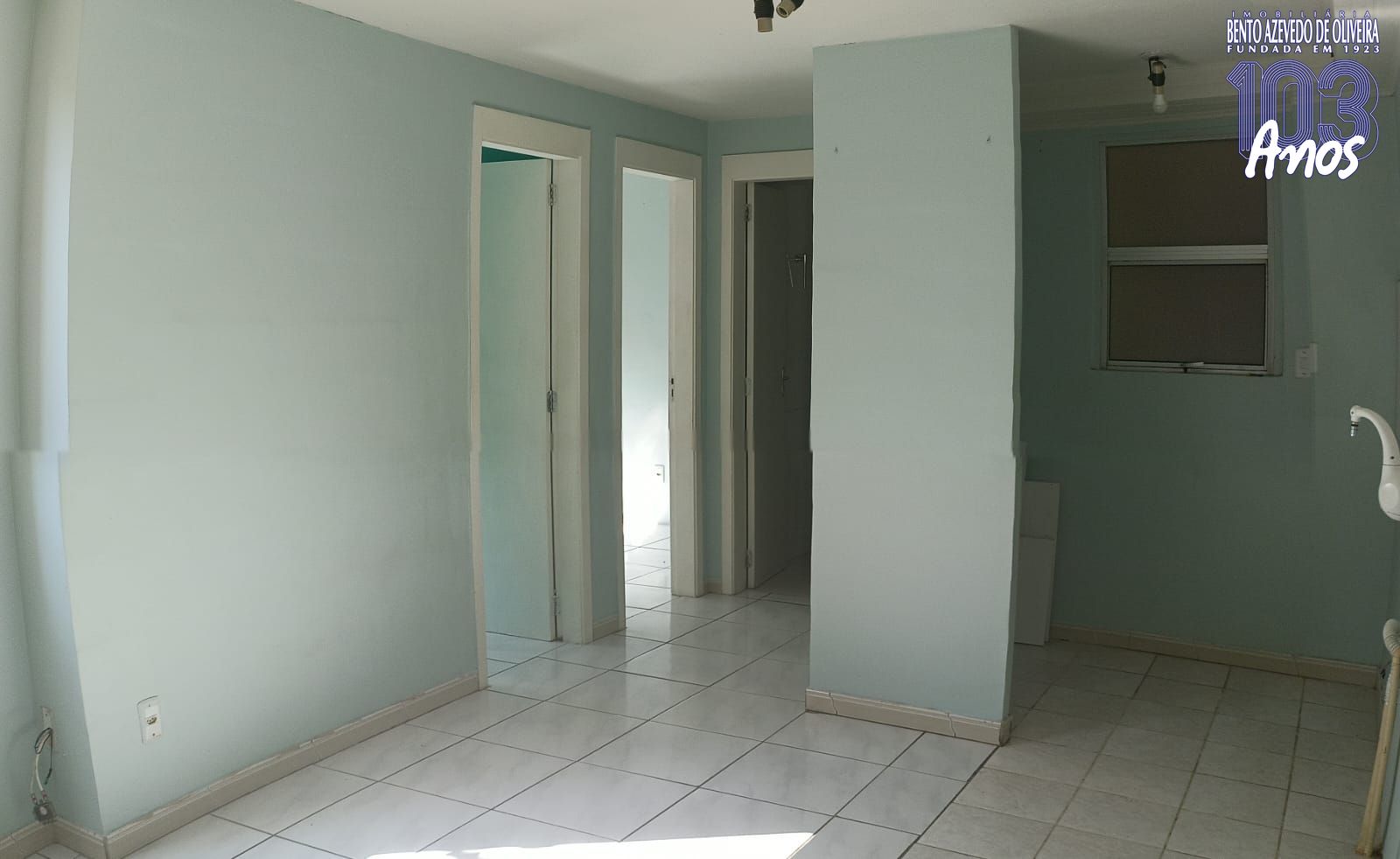 LIVING-COM-ILUMINACAO-NATURAL