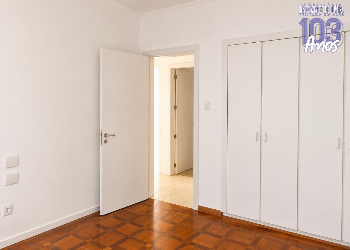 Dormitorio- Parquet.