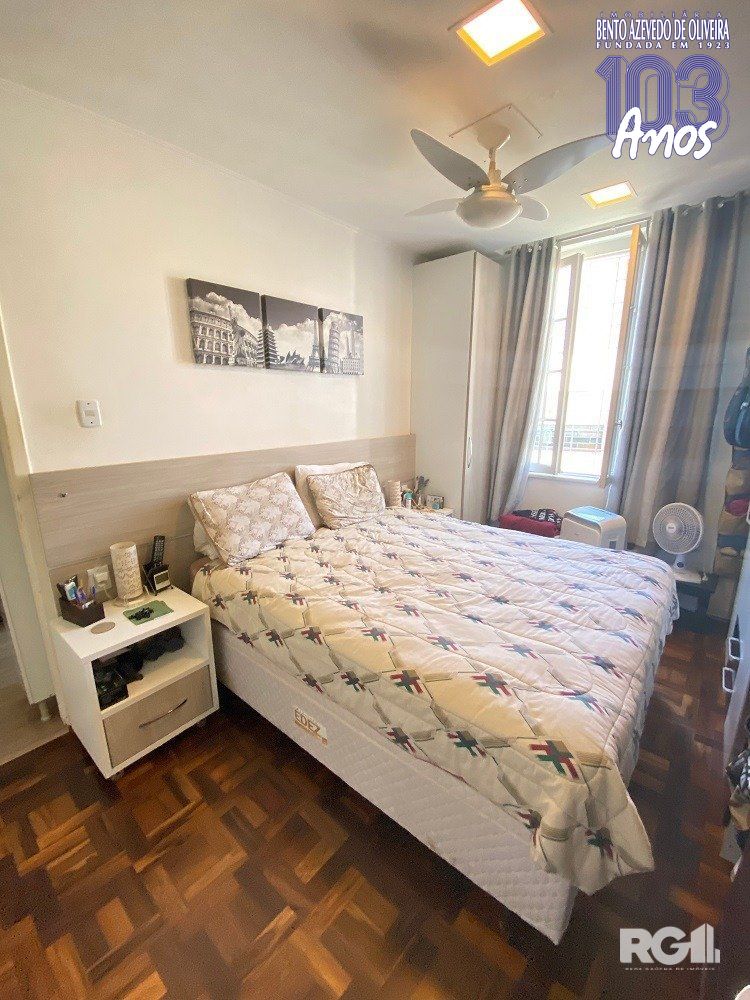DORMITORIO-DE-CASAL-COM-ARMARIOS-PLANEJADOS