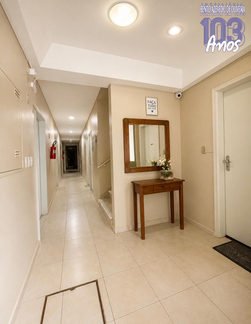 Hall Entrada.