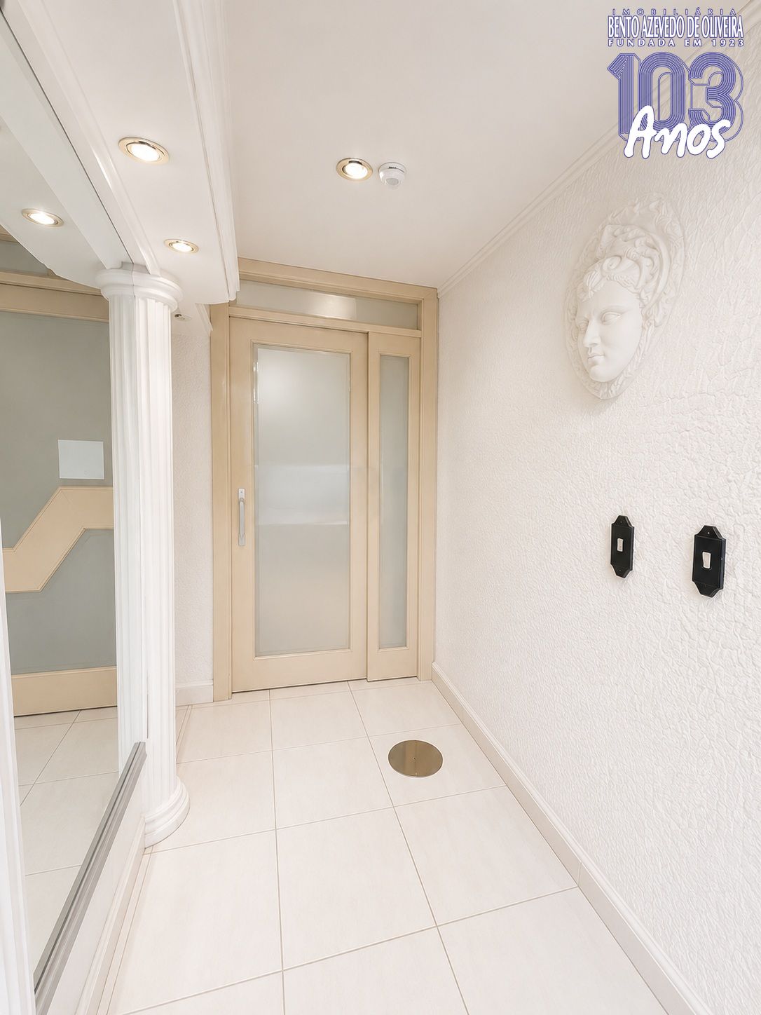entrada-edificio-residencial