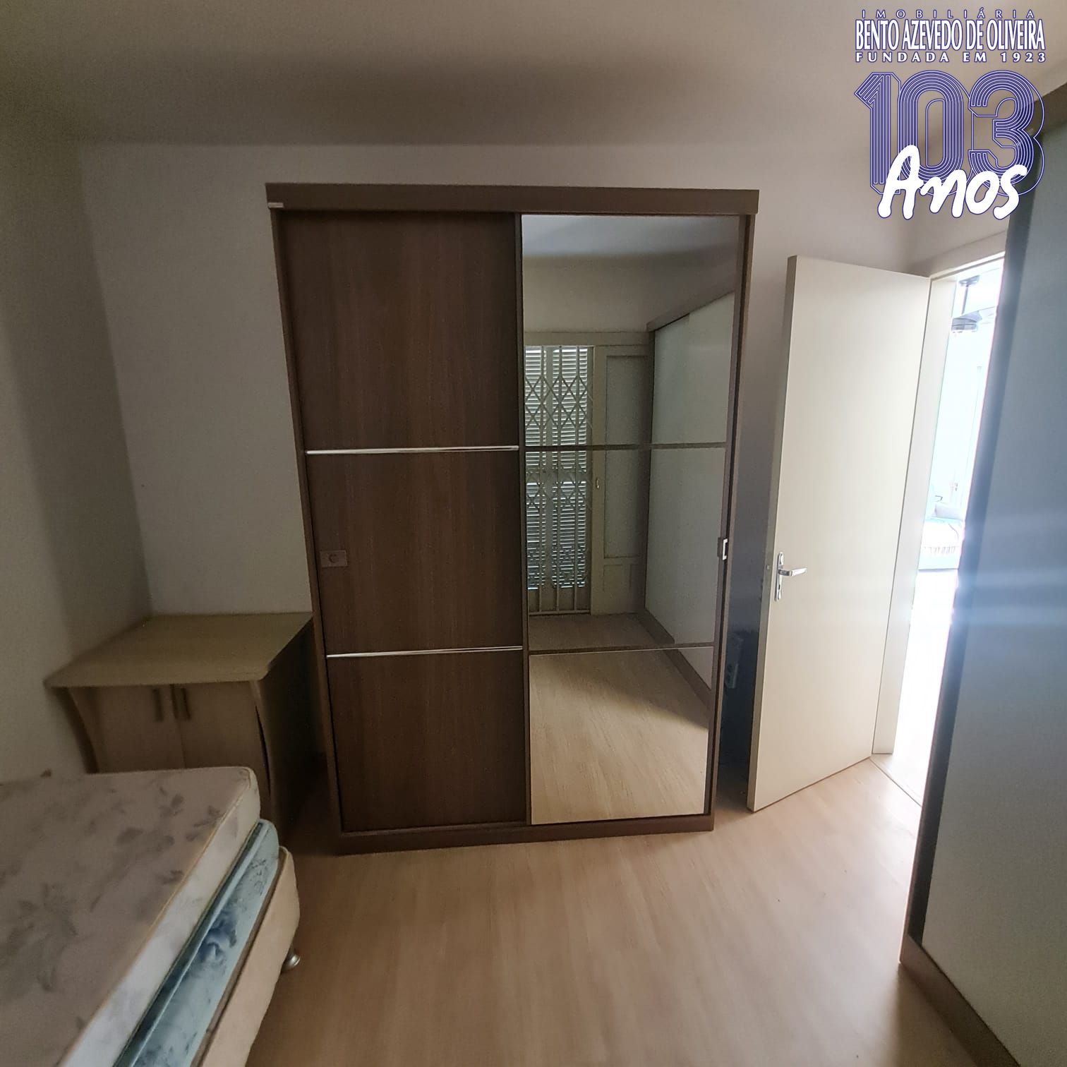QUARTO SOLTEIRO