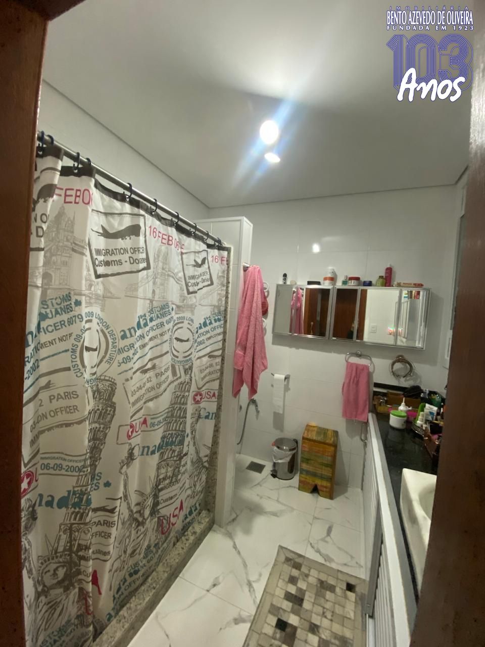 Banheiro suite 1