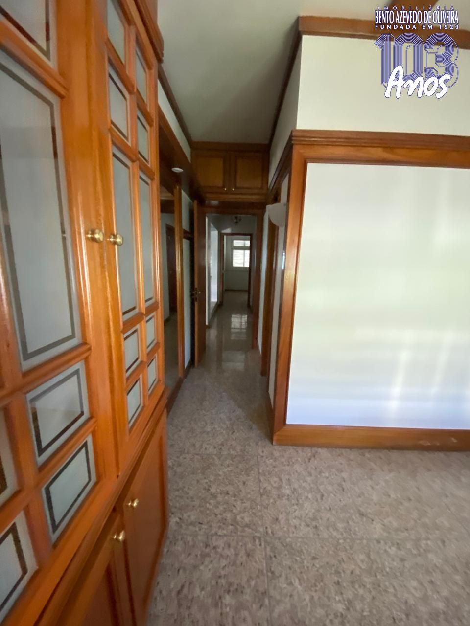 Closet suite