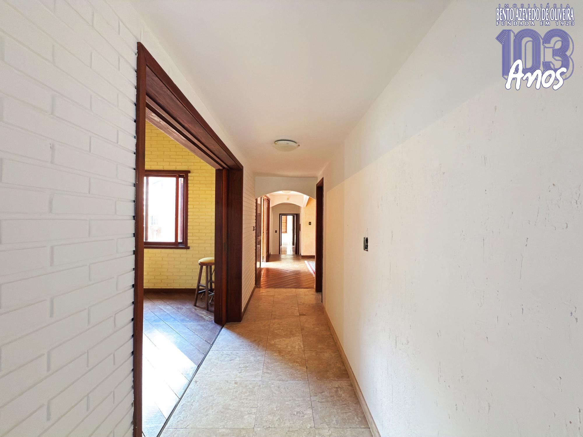 Casa, 3 quartos, 252 m² - Foto 1