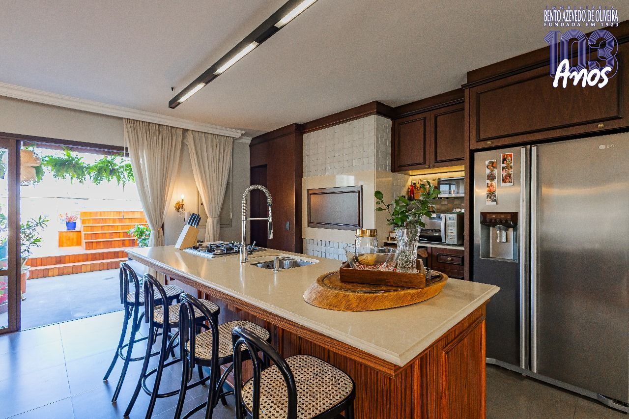Cobertura, 3 quartos, 295 m² - Foto 2