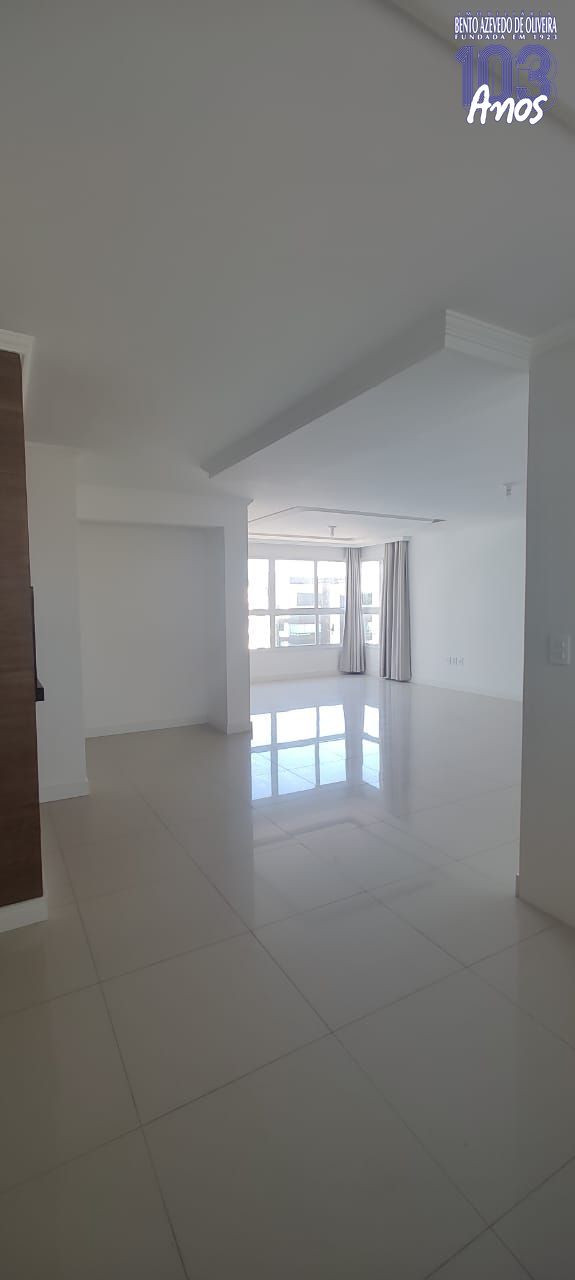 Apartamento, 3 quartos, 105 m² - Foto 2