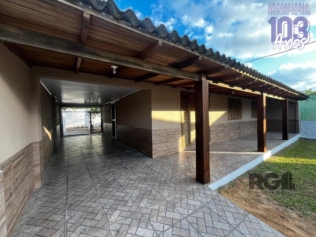 Casa, 3 quartos, 256 m² - Foto 1
