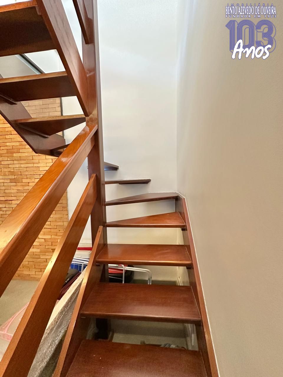escada para segundo andar