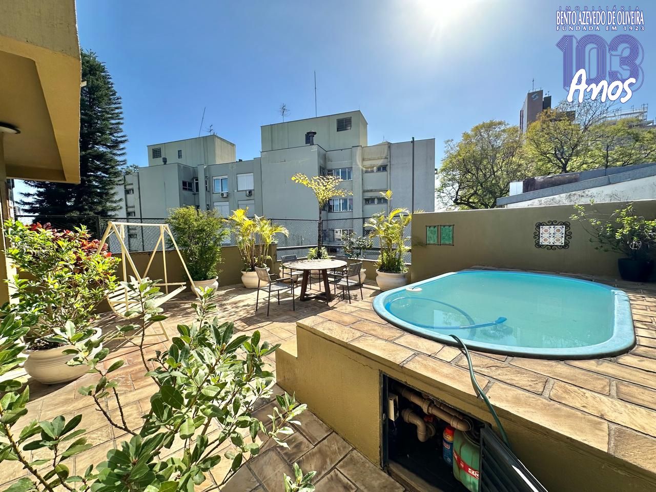 segundo andar área externa pátio e piscina