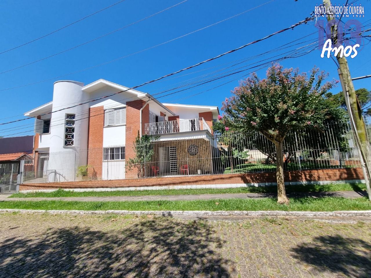 Casa, 5 quartos, 336 m² - Foto 1