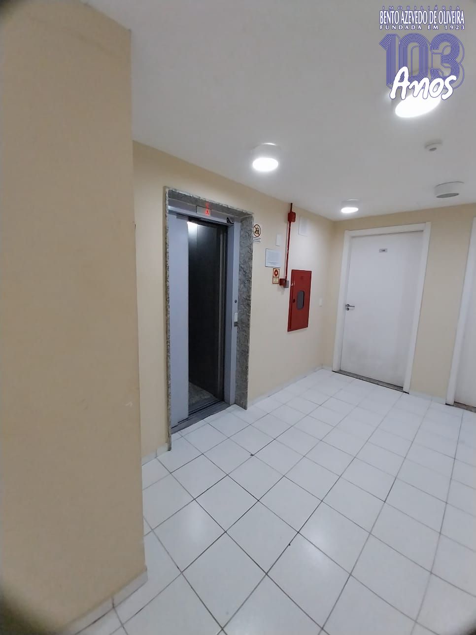 ELEVADOR 1