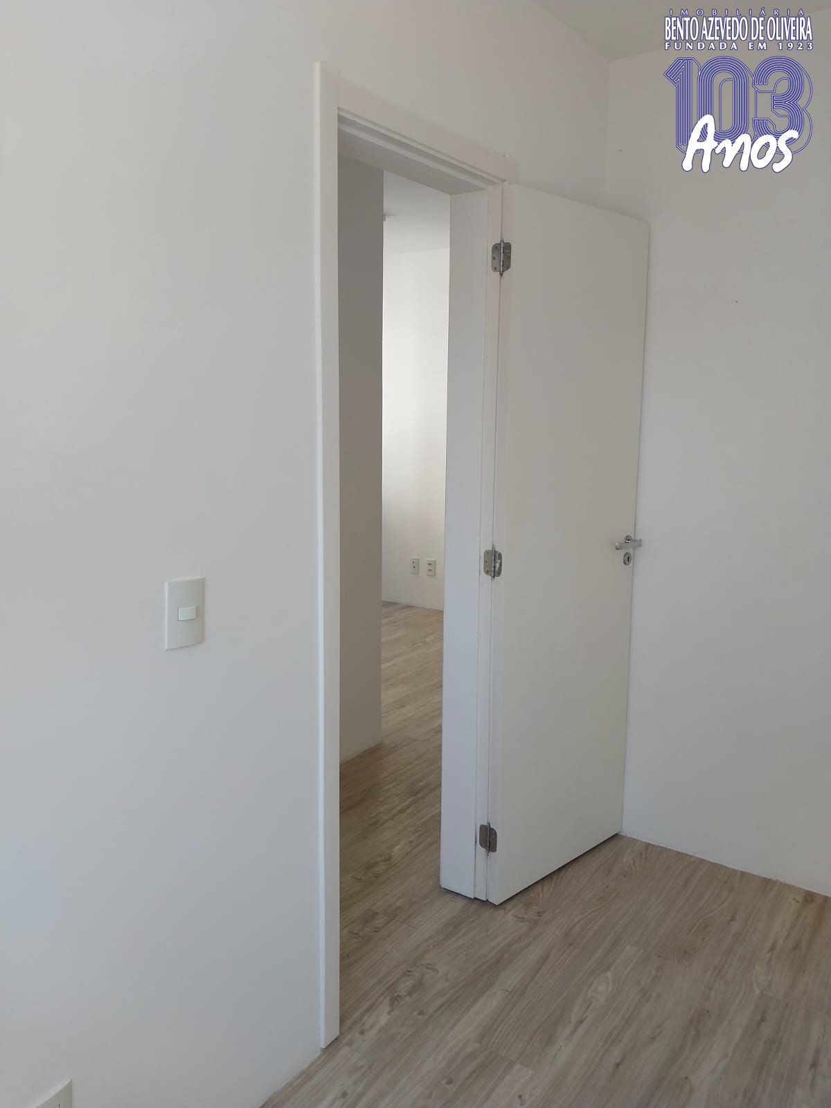 QUARTO CASAL
