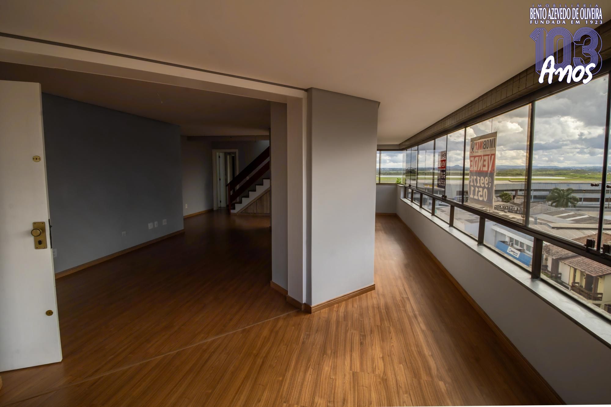 Cobertura, 3 quartos, 277 m² - Foto 2