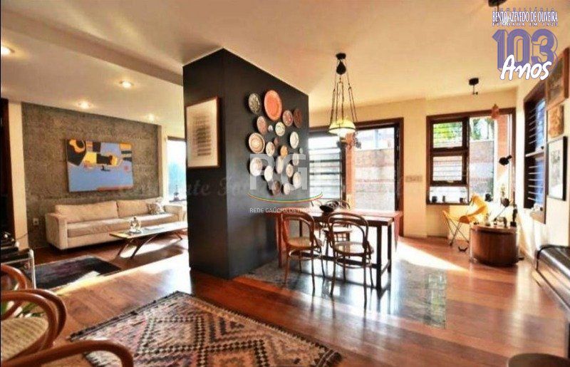 Casa, 3 quartos, 276 m² - Foto 1