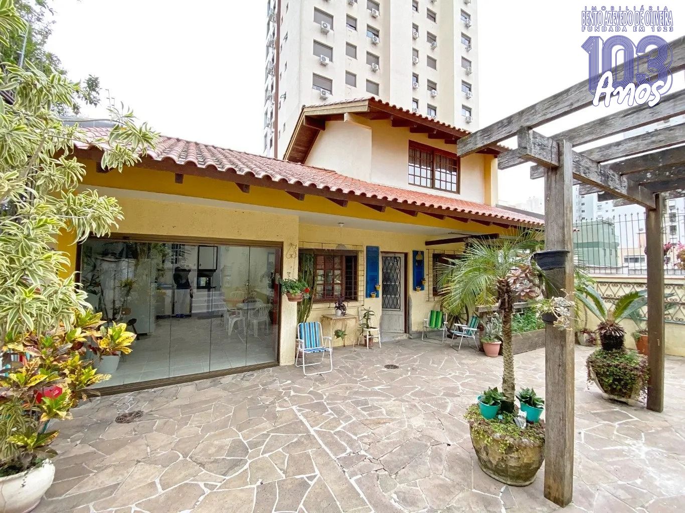 Casa, 3 quartos, 198 m² - Foto 1