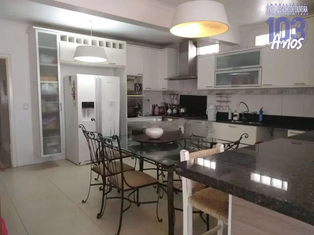 Casa, 3 quartos, 330 m² - Foto 2